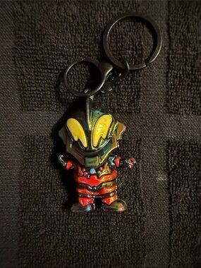 Colorful Sci‑Fi Character Keychain Charm - Yellow & Red